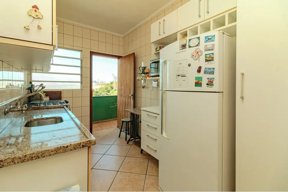 Foto 2 de Apartamento com 3 quartos à venda, 97m2 em Azenha, Porto Alegre - RS
