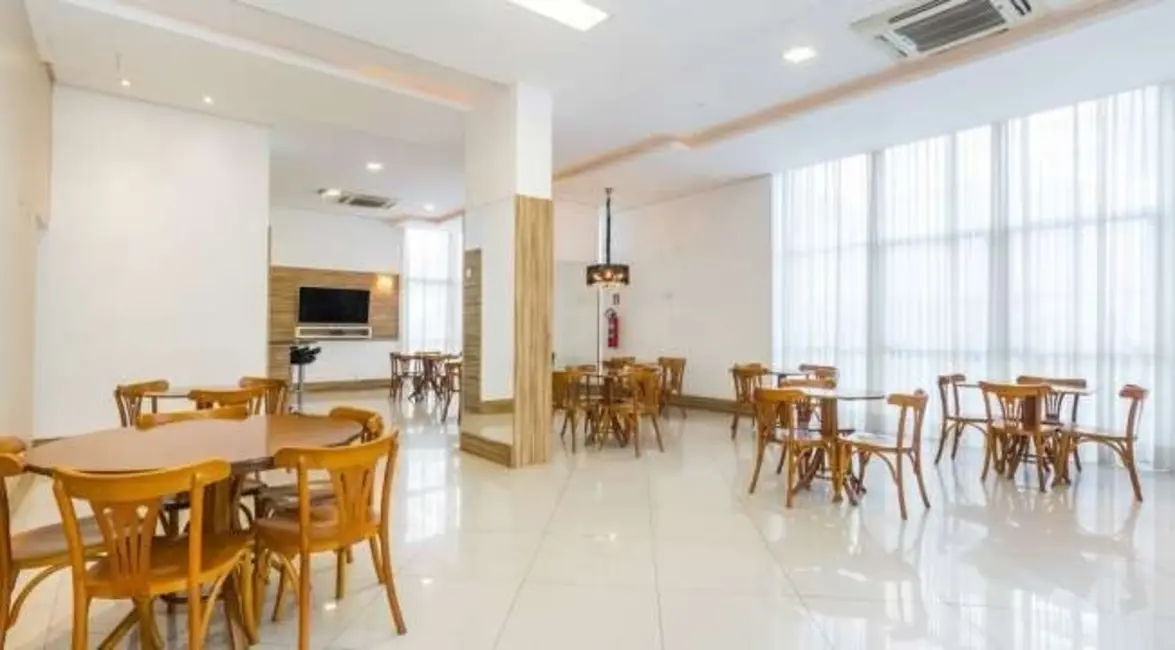 Foto 6 de Apartamento com 2 quartos à venda, 87m2 em Jardim Europa, Porto Alegre - RS