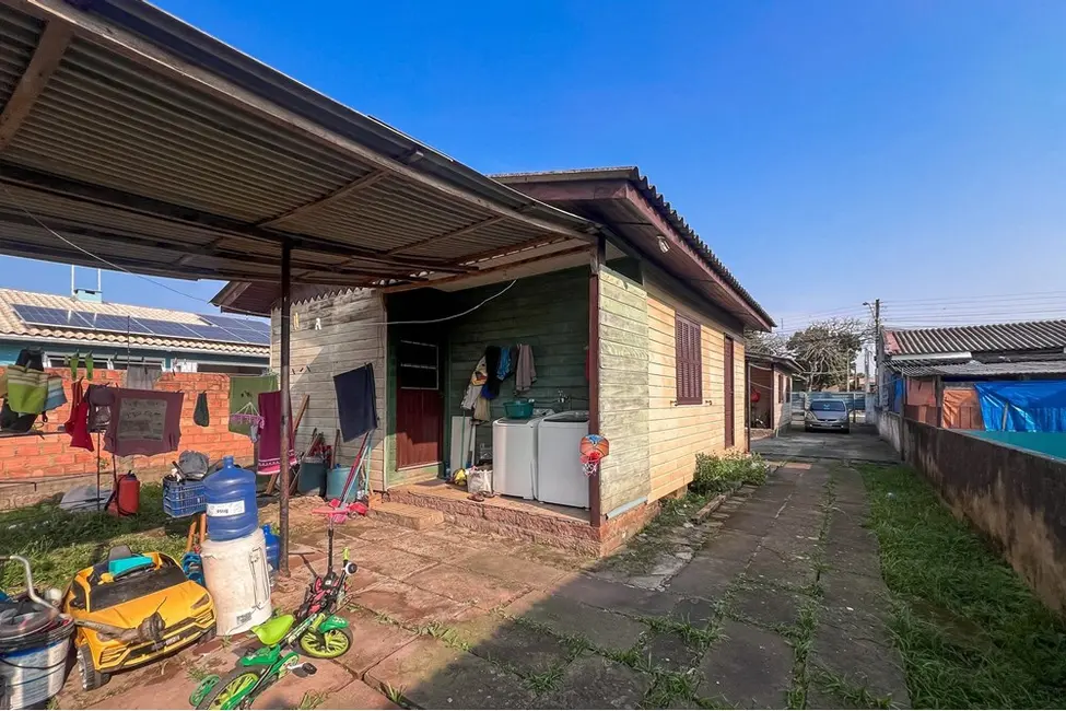 Casa com 3 quartos à venda, 484m2 em Niterói, Canoas - RS - imagem 3 Foto 3 de Casa com 3 quartos à venda, 484m2 em Niterói, Canoas - RS