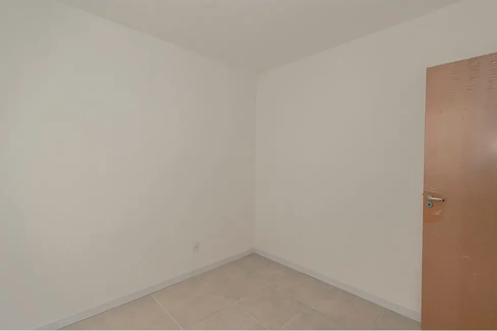 Apartamento com 2 quartos à venda, 51m2 em Restinga, Porto Alegre - RS - imagem 3 Foto 3 de Apartamento com 2 quartos à venda, 51m2 em Restinga, Porto Alegre - RS