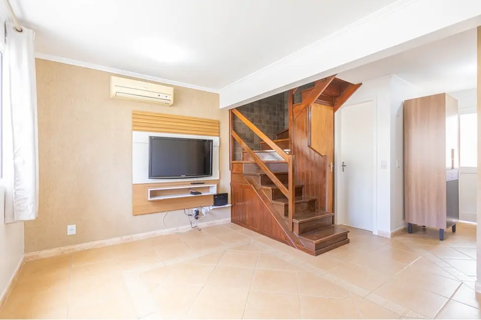 Foto 1 de Casa de Condomínio com 3 quartos à venda, 72m2 em Sarandi, Porto Alegre - RS