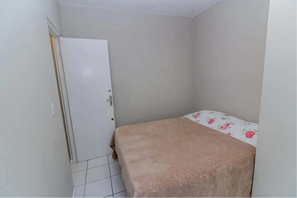 Apartamento com 2 quartos à venda, 71m2 em Centro, Balneario Camboriu - SC - imagem 9 Foto 9 de Apartamento com 2 quartos à venda, 71m2 em Centro, Balneario Camboriu - SC