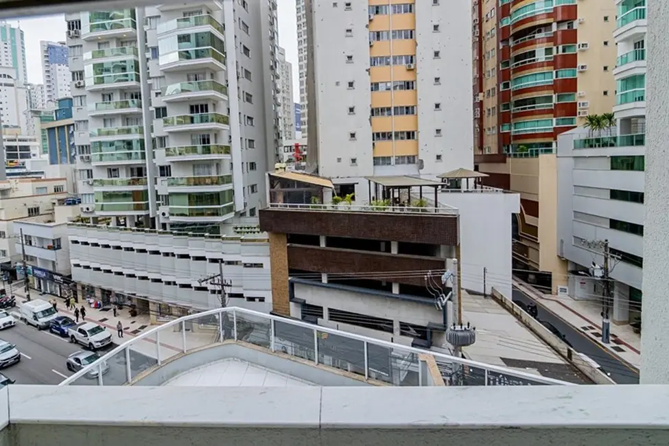Apartamento com 2 quartos à venda, 71m2 em Centro, Balneario Camboriu - SC - imagem 3 Foto 3 de Apartamento com 2 quartos à venda, 71m2 em Centro, Balneario Camboriu - SC