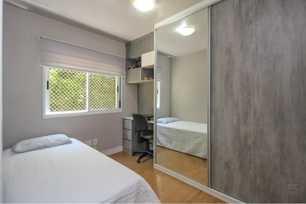 Foto 4 de Apartamento com 3 quartos à venda, 67m2 em Guarujá, Porto Alegre - RS