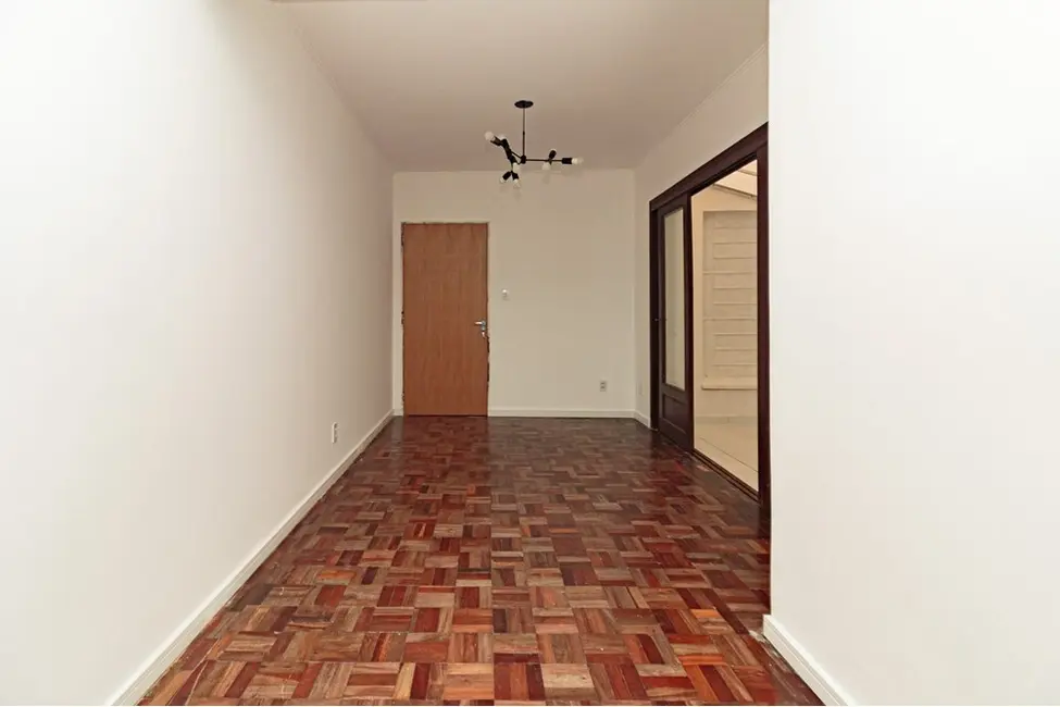 Foto 1 de Apartamento com 1 quarto à venda, 61m2 em Navegantes, Porto Alegre - RS