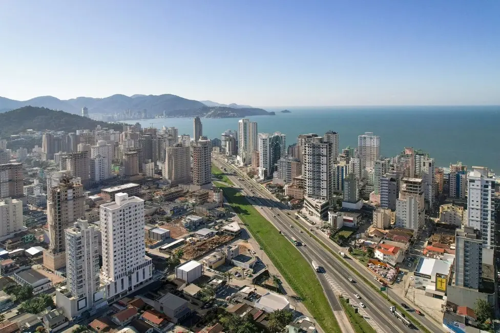 Foto 8 de Apartamento com 2 quartos à venda, 62m2 em Itapema - SC