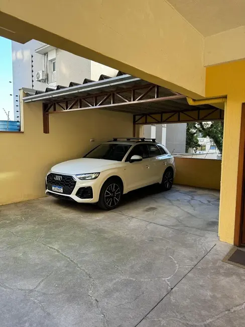 Apartamento com 2 quartos à venda, 74m2 em Petrópolis, Porto Alegre - RS - imagem 3 Foto 3 de Apartamento com 2 quartos à venda, 74m2 em Petrópolis, Porto Alegre - RS