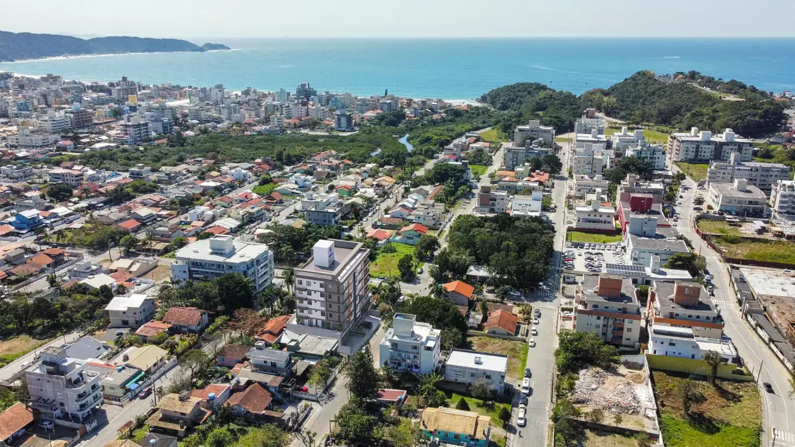 Foto 6 de Apartamento com 3 quartos à venda, 99m2 em Bombinhas - SC