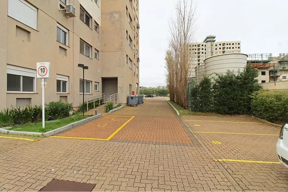 Foto 2 de Apartamento com 2 quartos à venda, 51m2 em Humaitá, Porto Alegre - RS