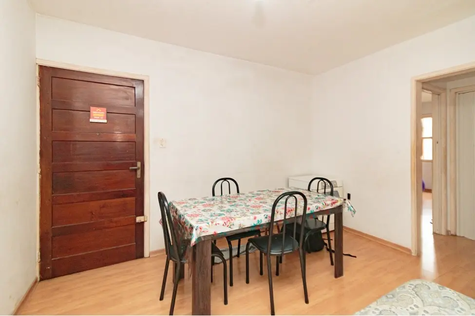 Foto 2 de Apartamento com 2 quartos à venda, 54m2 em Rubem Berta, Porto Alegre - RS