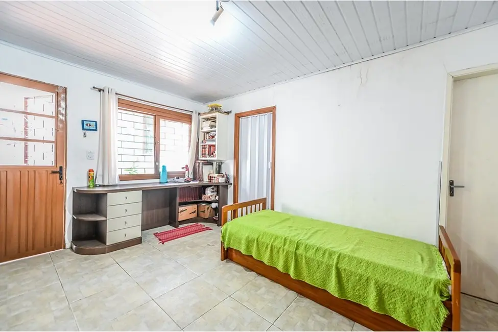 Foto 2 de Casa de Condomínio com 4 quartos à venda, 140m2 em Santa Tereza, Porto Alegre - RS