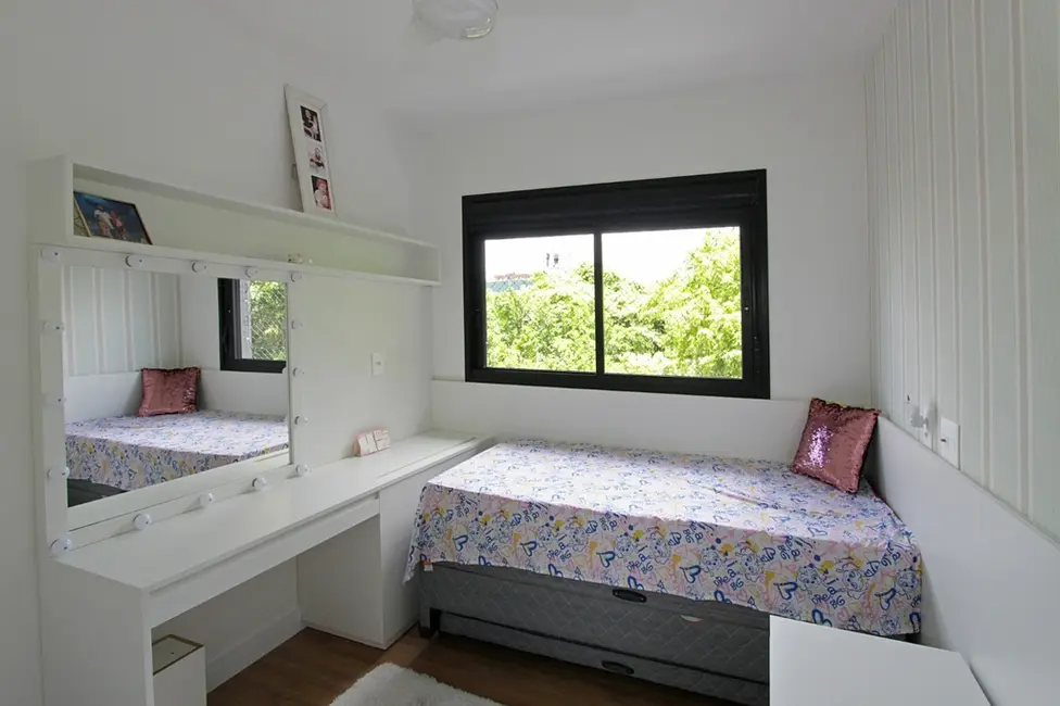 Apartamento com 3 quartos à venda, 101m2 em Menino Deus, Porto Alegre - RS - imagem 7 Foto 7 de Apartamento com 3 quartos à venda, 101m2 em Menino Deus, Porto Alegre - RS