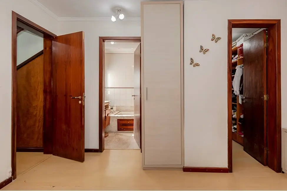 Casa com 8 quartos à venda, 430m2 em Partenon, Porto Alegre - RS - imagem 7 Foto 7 de Casa com 8 quartos à venda, 430m2 em Partenon, Porto Alegre - RS