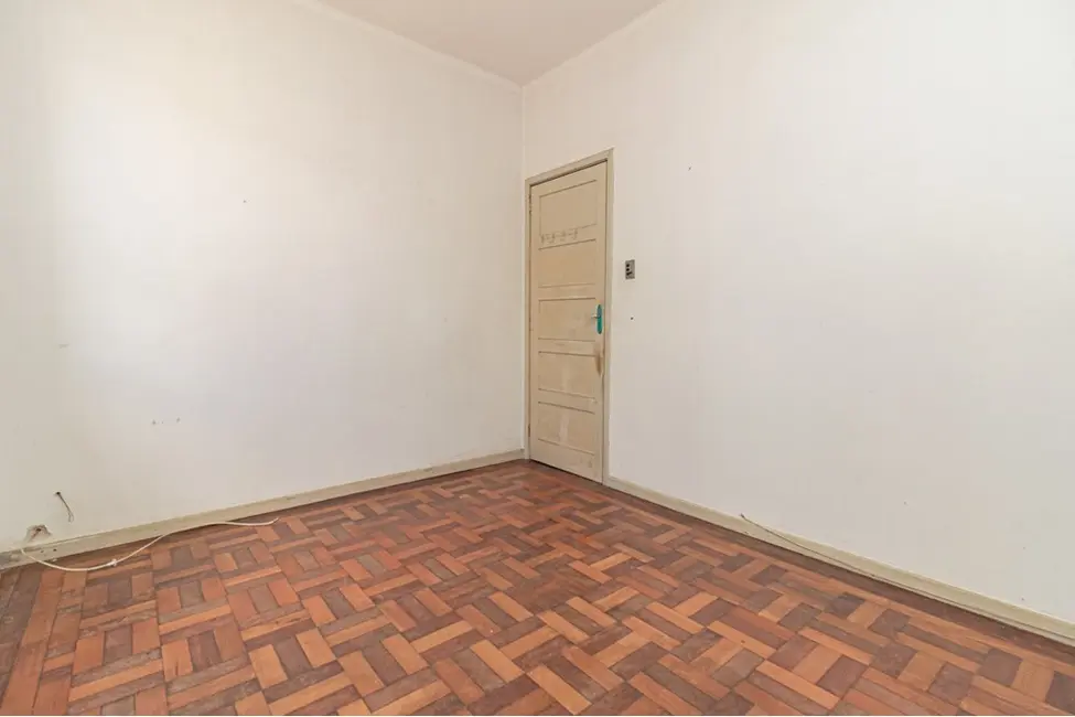 Apartamento com 2 quartos à venda, 57m2 em Passo da Areia, Porto Alegre - RS - imagem 8 Foto 8 de Apartamento com 2 quartos à venda, 57m2 em Passo da Areia, Porto Alegre - RS