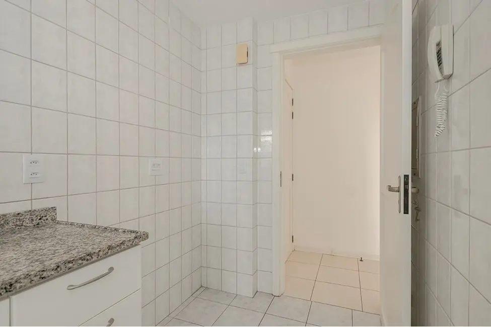 Foto 4 de Apartamento com 3 quartos à venda, 74m2 em Chácara das Pedras, Porto Alegre - RS