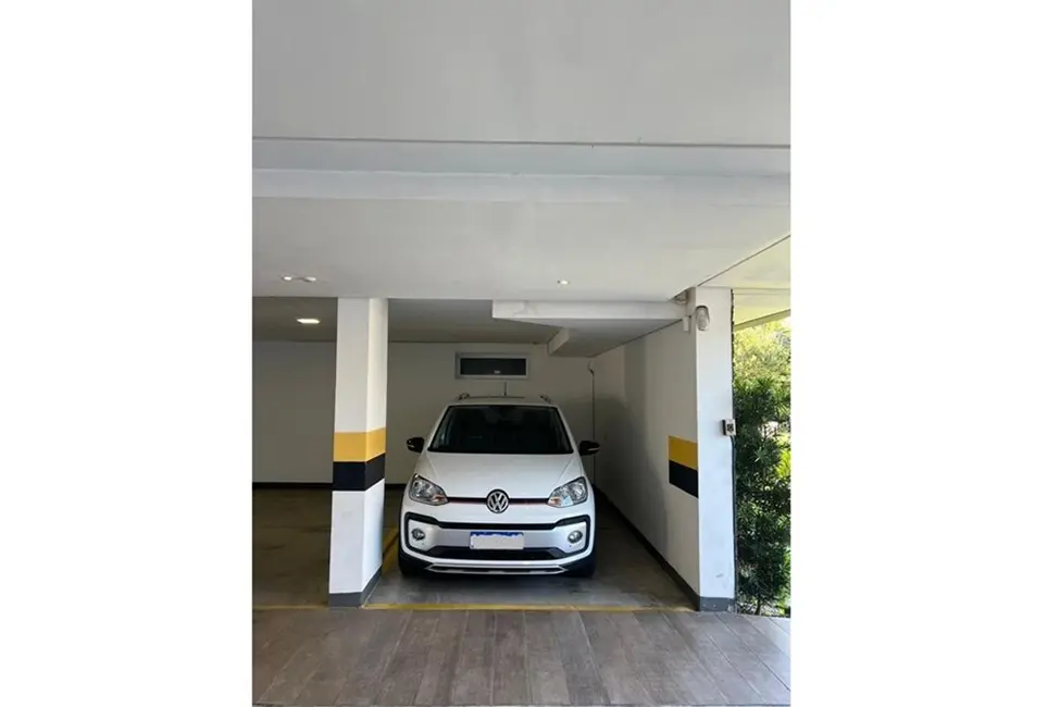 Foto 8 de Apartamento com 2 quartos à venda, 67m2 em Vila Ipiranga, Porto Alegre - RS