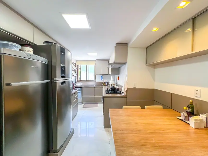 Apartamento com 3 quartos à venda, 183m2 em Petrópolis, Porto Alegre - RS - imagem 5 Foto 5 de Apartamento com 3 quartos à venda, 183m2 em Petrópolis, Porto Alegre - RS