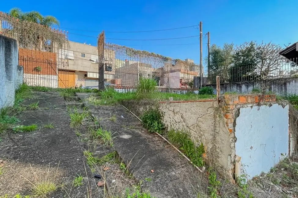 Foto 9 de Terreno / Lote à venda, 385m2 em Chácara das Pedras, Porto Alegre - RS