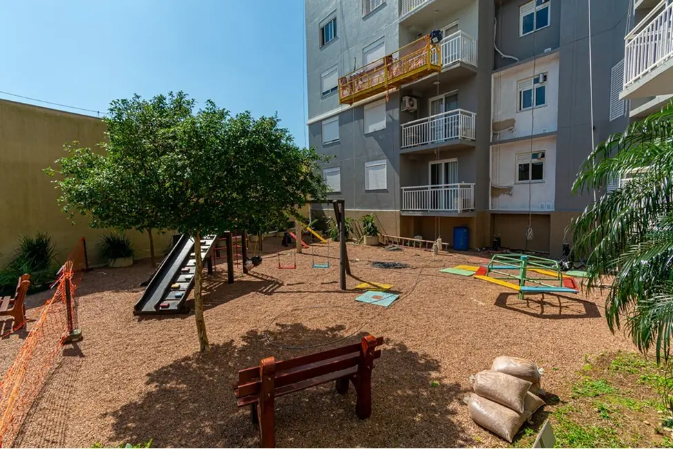 Foto 2 de Apartamento com 2 quartos à venda, 60m2 em Nossa Senhora das Graças, Canoas - RS