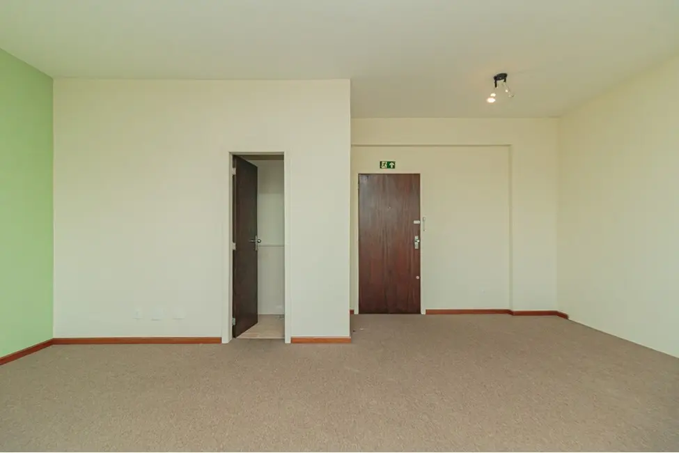 Foto 8 de Sala Comercial à venda, 32m2 em Petrópolis, Porto Alegre - RS