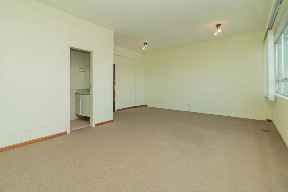 Foto 9 de Sala Comercial à venda, 32m2 em Petrópolis, Porto Alegre - RS