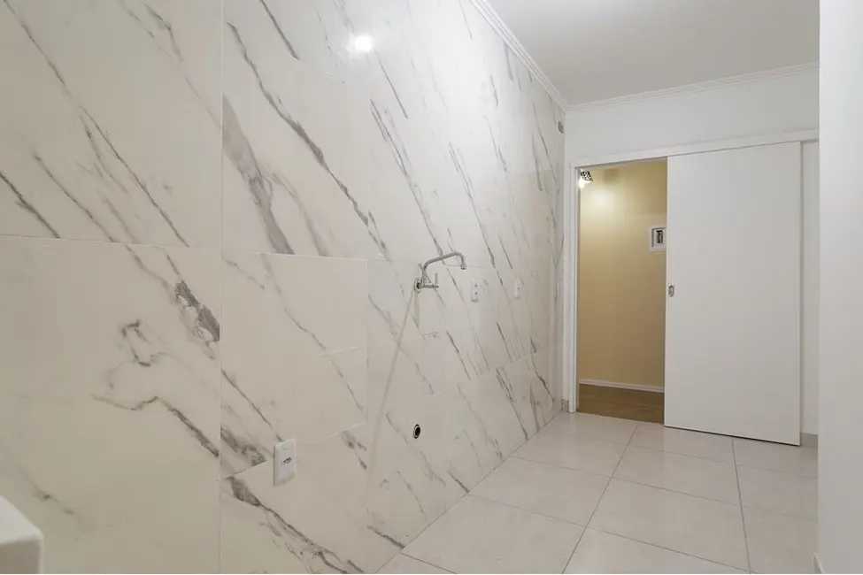 Foto 3 de Apartamento com 2 quartos à venda, 67m2 em Teresópolis, Porto Alegre - RS