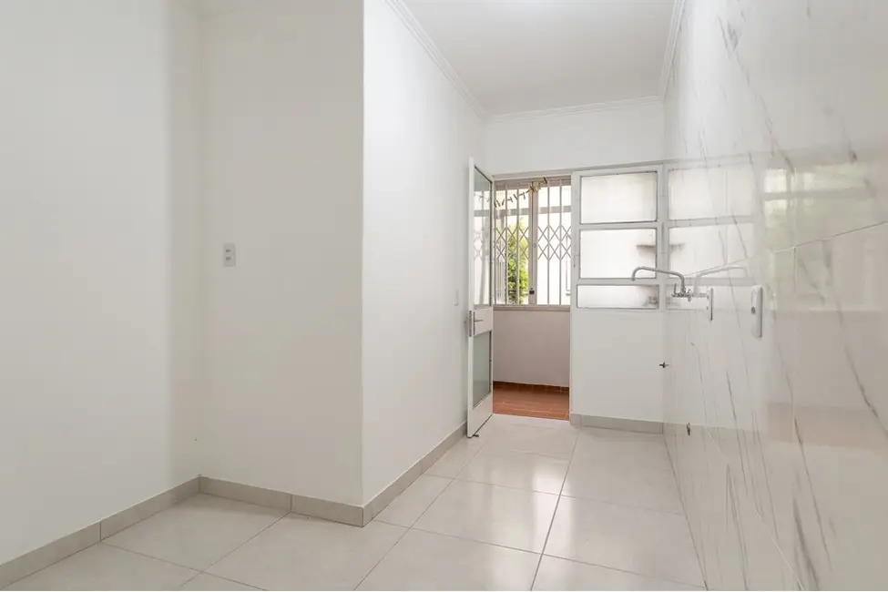 Foto 5 de Apartamento com 2 quartos à venda, 67m2 em Teresópolis, Porto Alegre - RS
