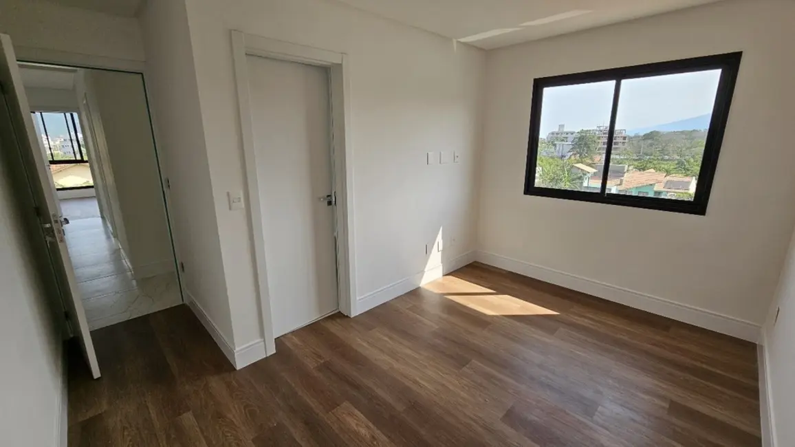 Foto 8 de Apartamento com 3 quartos à venda, 101m2 em Bombinhas - SC