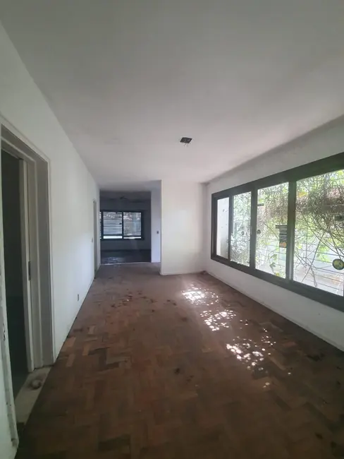Casa com 2 quartos à venda, 142m2 em Três Figueiras, Porto Alegre - RS - imagem 8 Foto 8 de Casa com 2 quartos à venda, 142m2 em Três Figueiras, Porto Alegre - RS