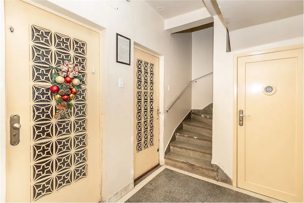 Apartamento com 3 quartos à venda, 113m2 em Menino Deus, Porto Alegre - RS - imagem 5 Foto 5 de Apartamento com 3 quartos à venda, 113m2 em Menino Deus, Porto Alegre - RS