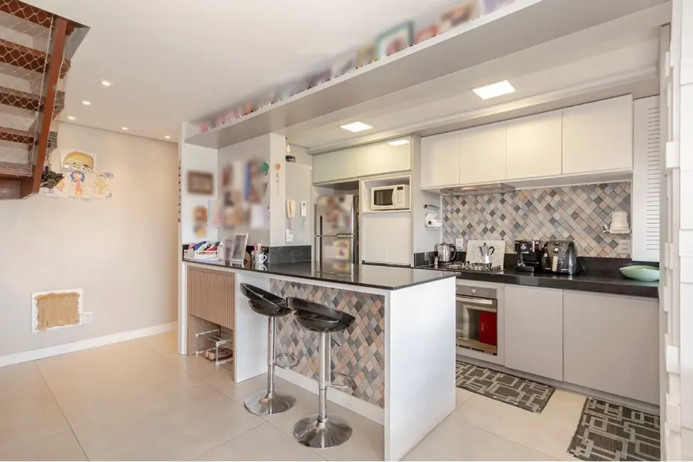 Cobertura com 3 quartos à venda, 180m2 em Santa Cecília, Porto Alegre - RS - imagem 6 Foto 6 de Cobertura com 3 quartos à venda, 180m2 em Santa Cecília, Porto Alegre - RS