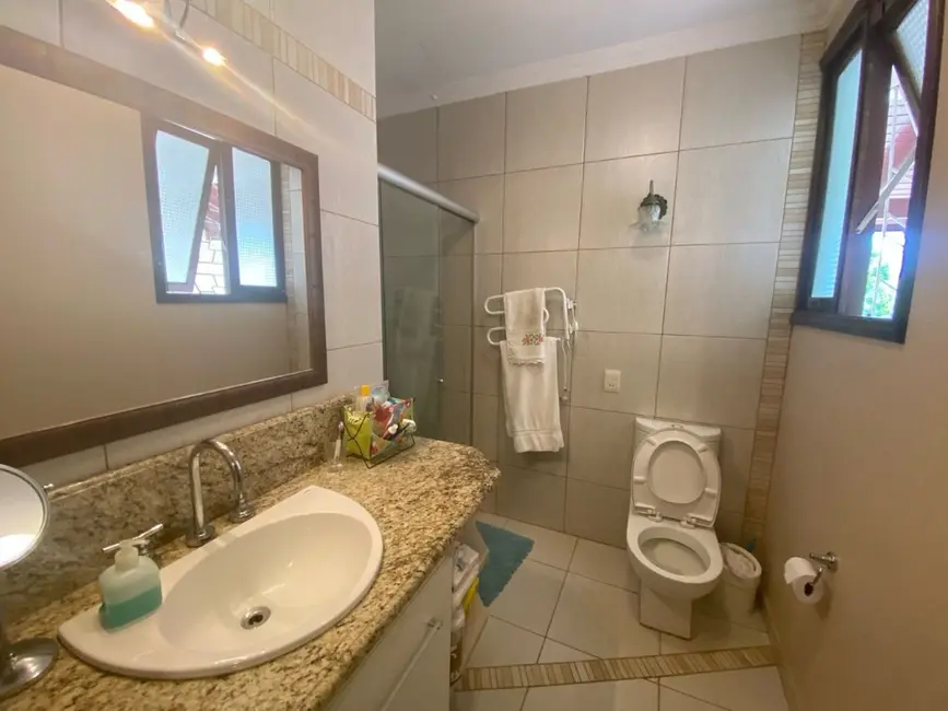 Foto 7 de Casa com 3 quartos à venda, 293m2 em Jardim do Salso, Porto Alegre - RS