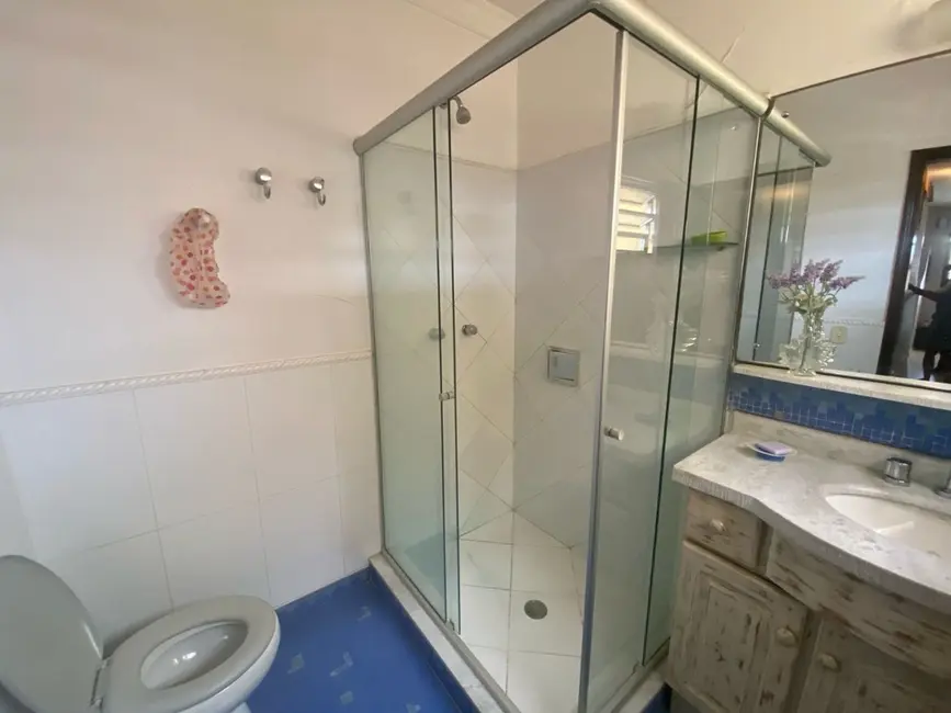 Foto 9 de Casa com 3 quartos à venda, 293m2 em Jardim do Salso, Porto Alegre - RS