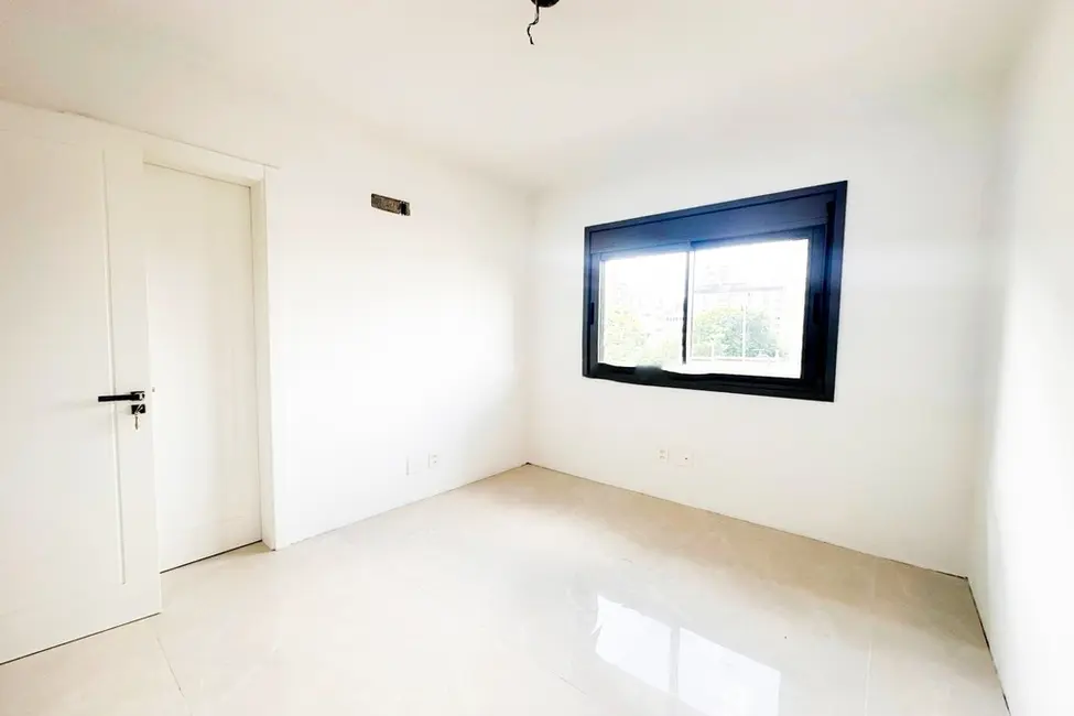 Foto 4 de Apartamento com 3 quartos à venda, 117m2 em Petrópolis, Porto Alegre - RS