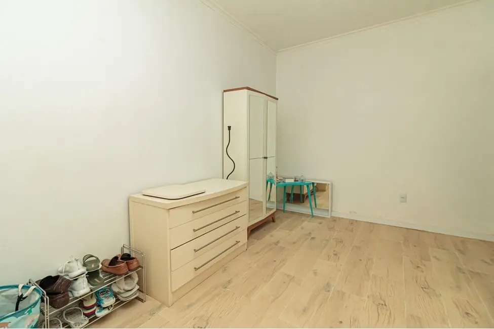 Apartamento com 2 quartos à venda, 60m2 em Praia de Belas, Porto Alegre - RS - imagem 6 Foto 6 de Apartamento com 2 quartos à venda, 60m2 em Praia de Belas, Porto Alegre - RS