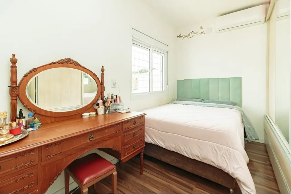 Casa com 2 quartos à venda, 78m2 em Jardim Carvalho, Porto Alegre - RS - imagem 6 Foto 6 de Casa com 2 quartos à venda, 78m2 em Jardim Carvalho, Porto Alegre - RS