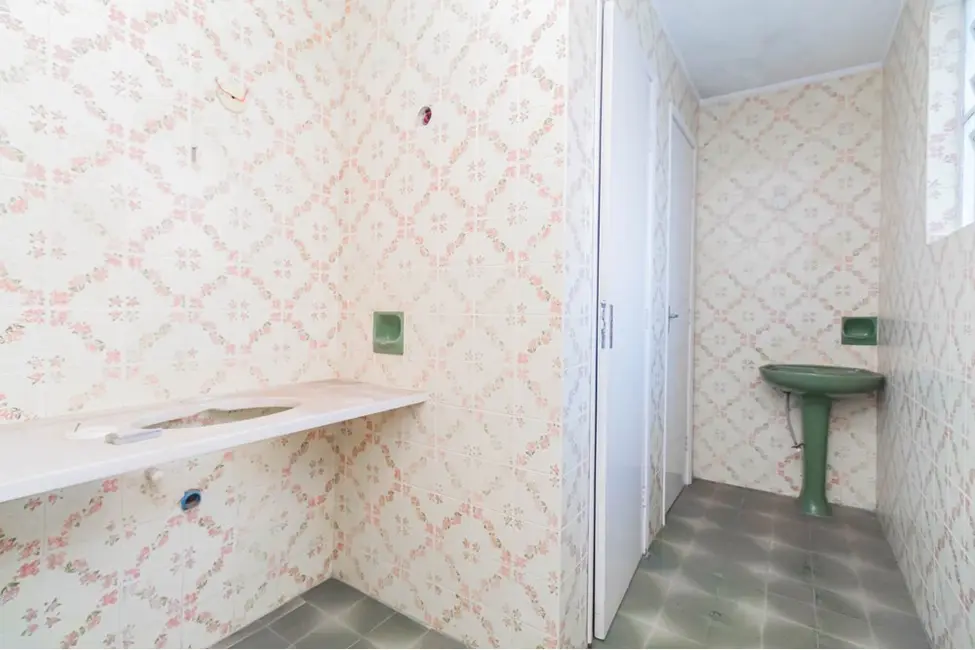 Casa com 6 quartos à venda, 190m2 em Santana, Porto Alegre - RS - imagem 8 Foto 8 de Casa com 6 quartos à venda, 190m2 em Santana, Porto Alegre - RS