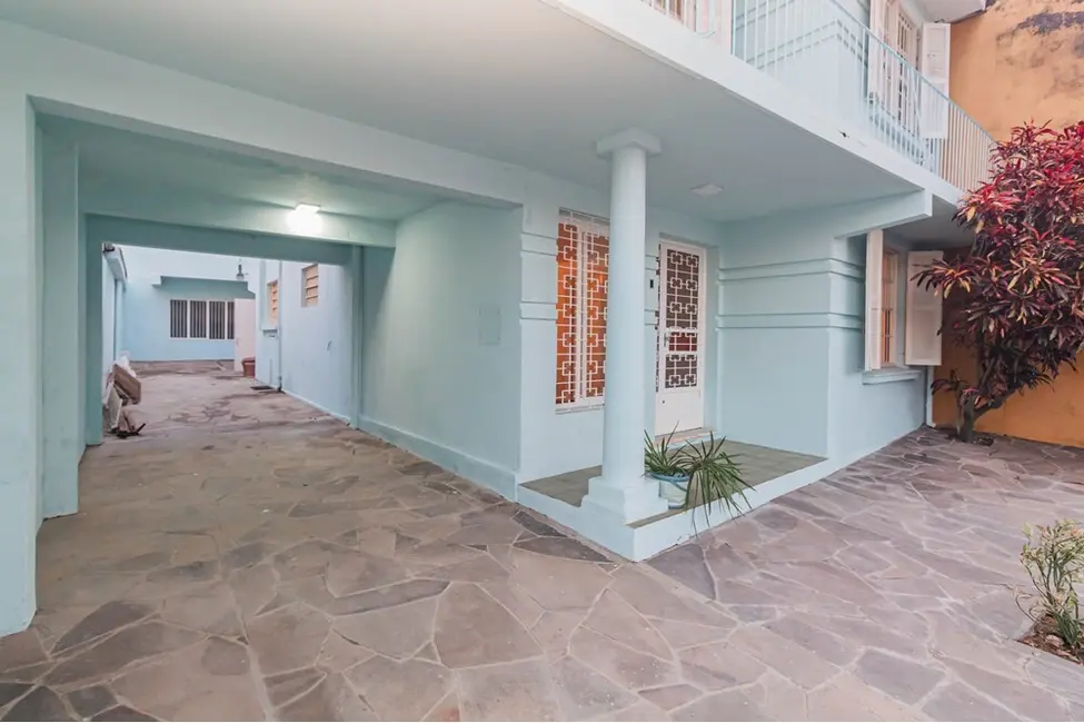 Foto 1 de Casa com 6 quartos à venda, 190m2 em Santana, Porto Alegre - RS