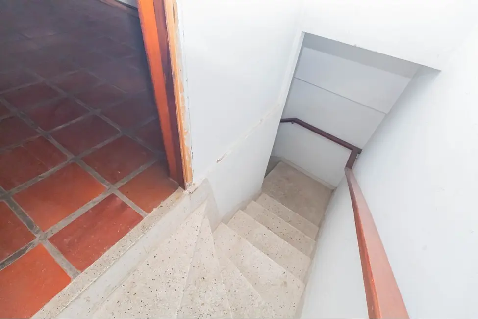 Casa com 6 quartos à venda, 190m2 em Santana, Porto Alegre - RS - imagem 9 Foto 9 de Casa com 6 quartos à venda, 190m2 em Santana, Porto Alegre - RS