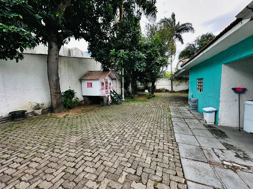 Casa com 4 quartos à venda, 278m2 em Floresta, Porto Alegre - RS - imagem 7 Foto 7 de Casa com 4 quartos à venda, 278m2 em Floresta, Porto Alegre - RS