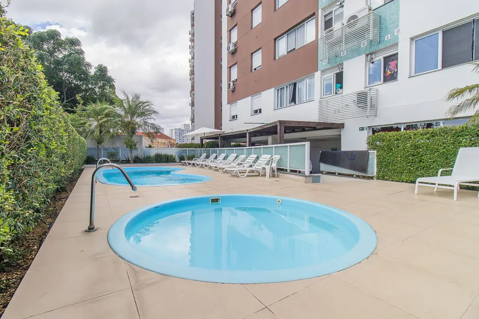 Foto 7 de Apartamento com 2 quartos à venda, 53m2 em Azenha, Porto Alegre - RS