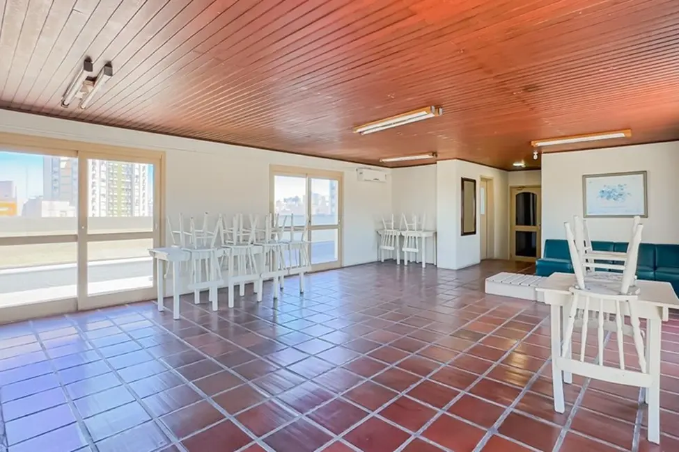 Apartamento com 1 quarto à venda, 41m2 em Santa Cecília, Porto Alegre - RS - imagem 6 Foto 6 de Apartamento com 1 quarto à venda, 41m2 em Santa Cecília, Porto Alegre - RS