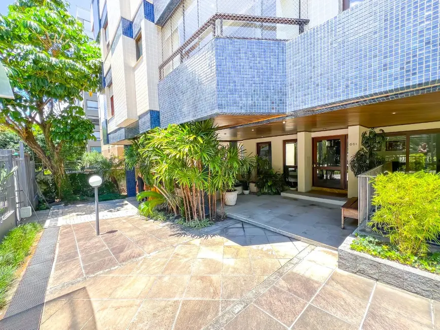 Apartamento com 3 quartos à venda, 142m2 em Bela Vista, Porto Alegre - RS - imagem 4 Foto 4 de Apartamento com 3 quartos à venda, 142m2 em Bela Vista, Porto Alegre - RS