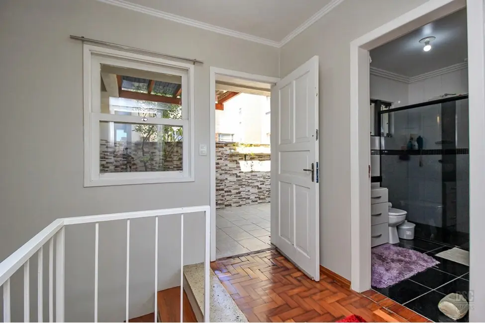 Apartamento com 2 quartos à venda, 128m2 em Centro Histórico, Porto Alegre - RS - imagem 6 Foto 6 de Apartamento com 2 quartos à venda, 128m2 em Centro Histórico, Porto Alegre - RS