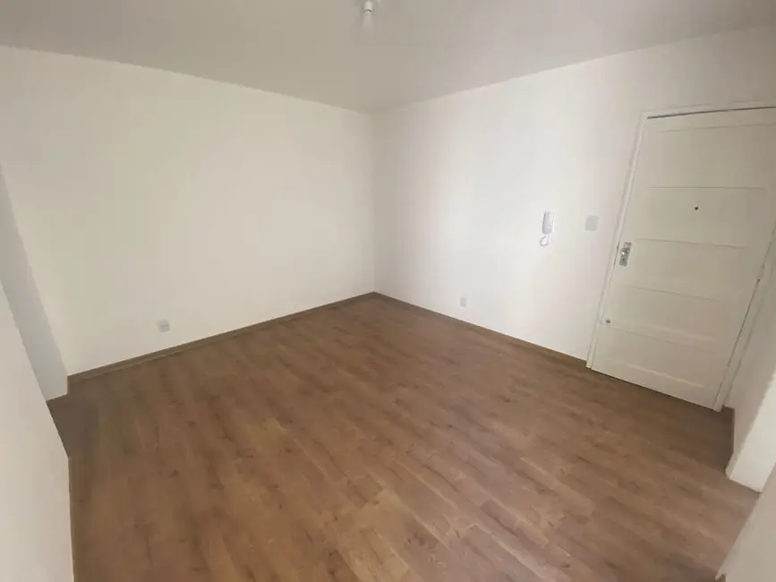 Apartamento com 1 quarto à venda, 37m2 em Centro Histórico, Porto Alegre - RS - imagem 8 Foto 8 de Apartamento com 1 quarto à venda, 37m2 em Centro Histórico, Porto Alegre - RS