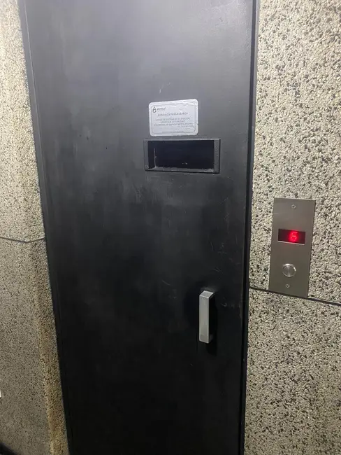 Apartamento com 1 quarto à venda, 37m2 em Centro Histórico, Porto Alegre - RS - imagem 6 Foto 6 de Apartamento com 1 quarto à venda, 37m2 em Centro Histórico, Porto Alegre - RS