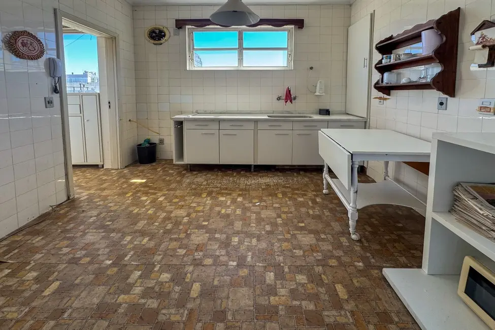 Apartamento com 3 quartos à venda, 100m2 em Farroupilha, Porto Alegre - RS - imagem 5 Foto 5 de Apartamento com 3 quartos à venda, 100m2 em Farroupilha, Porto Alegre - RS