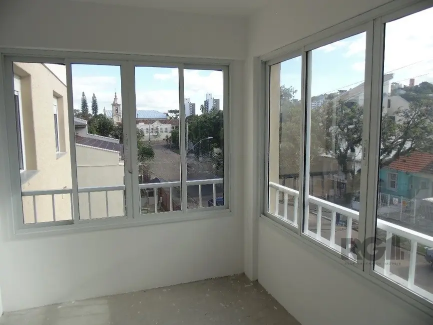 Apartamento com 2 quartos à venda, 80m2 em Teresópolis, Porto Alegre - RS - imagem 6 Foto 6 de Apartamento com 2 quartos à venda, 80m2 em Teresópolis, Porto Alegre - RS