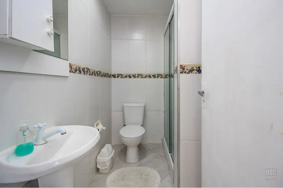 Foto 2 de Apartamento com 2 quartos à venda, 60m2 em Ipanema, Porto Alegre - RS