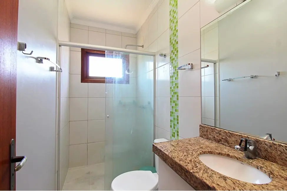 Casa com 3 quartos à venda, 151m2 em Hípica, Porto Alegre - RS - imagem 5 Foto 5 de Casa com 3 quartos à venda, 151m2 em Hípica, Porto Alegre - RS